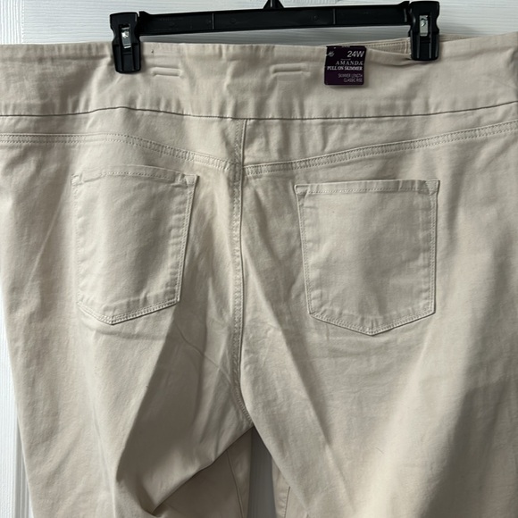 Gloria Vanderbilt Size 24W Pull On Skimmer Capris - Picture 7 of 7